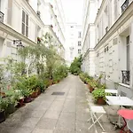 Charming Apt In The District Of Belleville